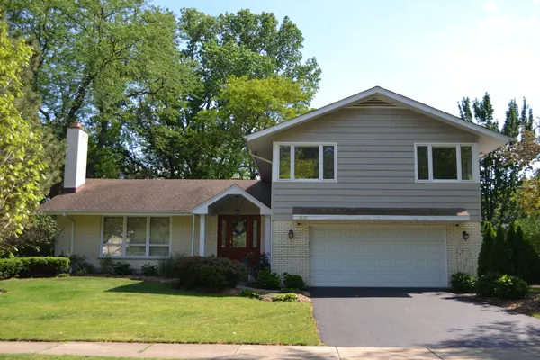 $6,500 | 1835 Silverwillow Drive, Glenview, IL 60025