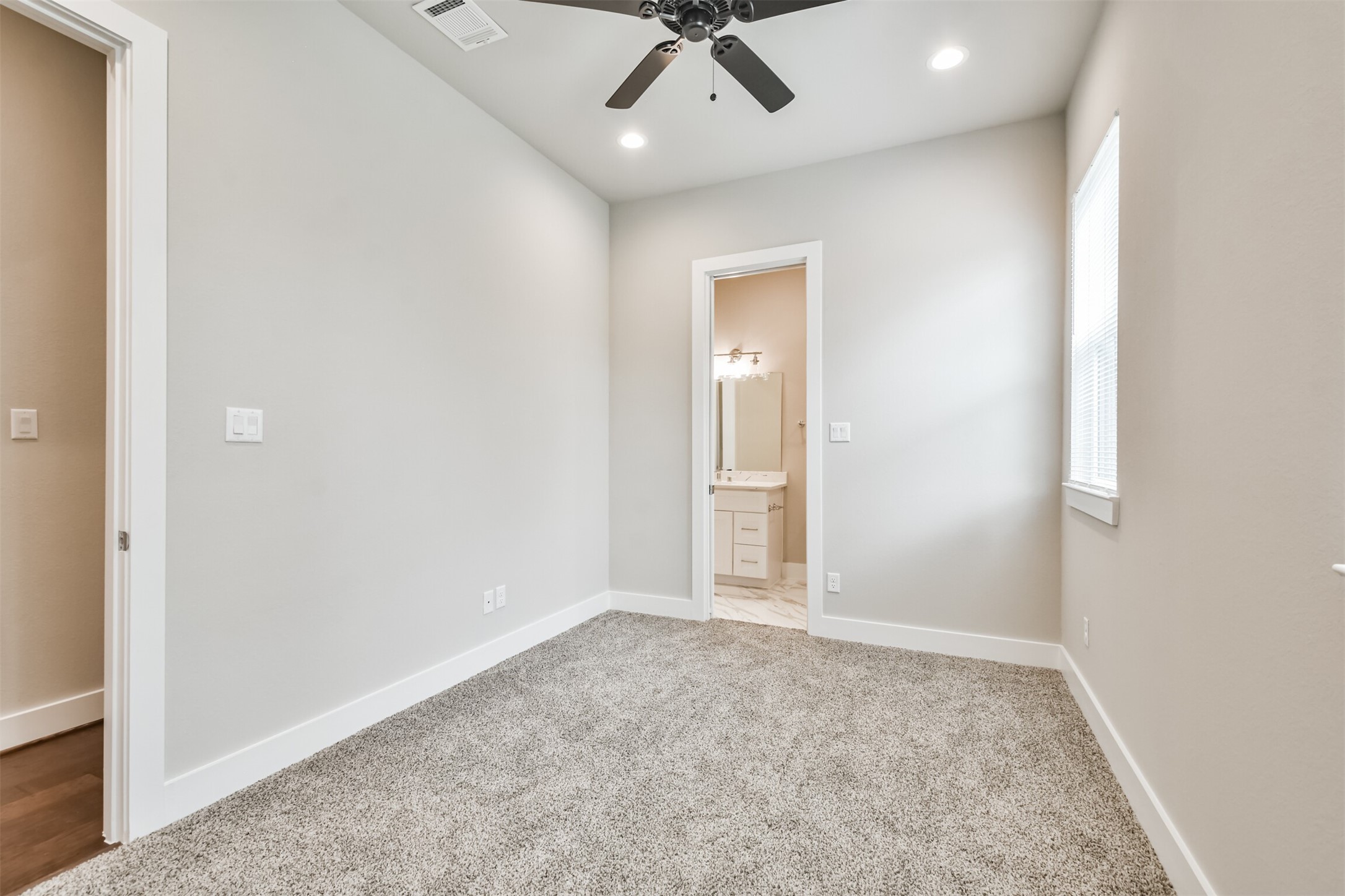 810 Mansfield Street Houston, TX 77091 - Photo 38 of 47