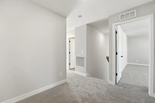 $347,754 | 27118 East Oak Vw Drive, Lee's Summit, MO 64086