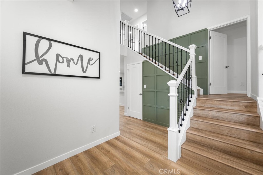 11344 Rochelle Street Los Alamitos, CA 90720 - Photo 4 of 55 a view of entryway