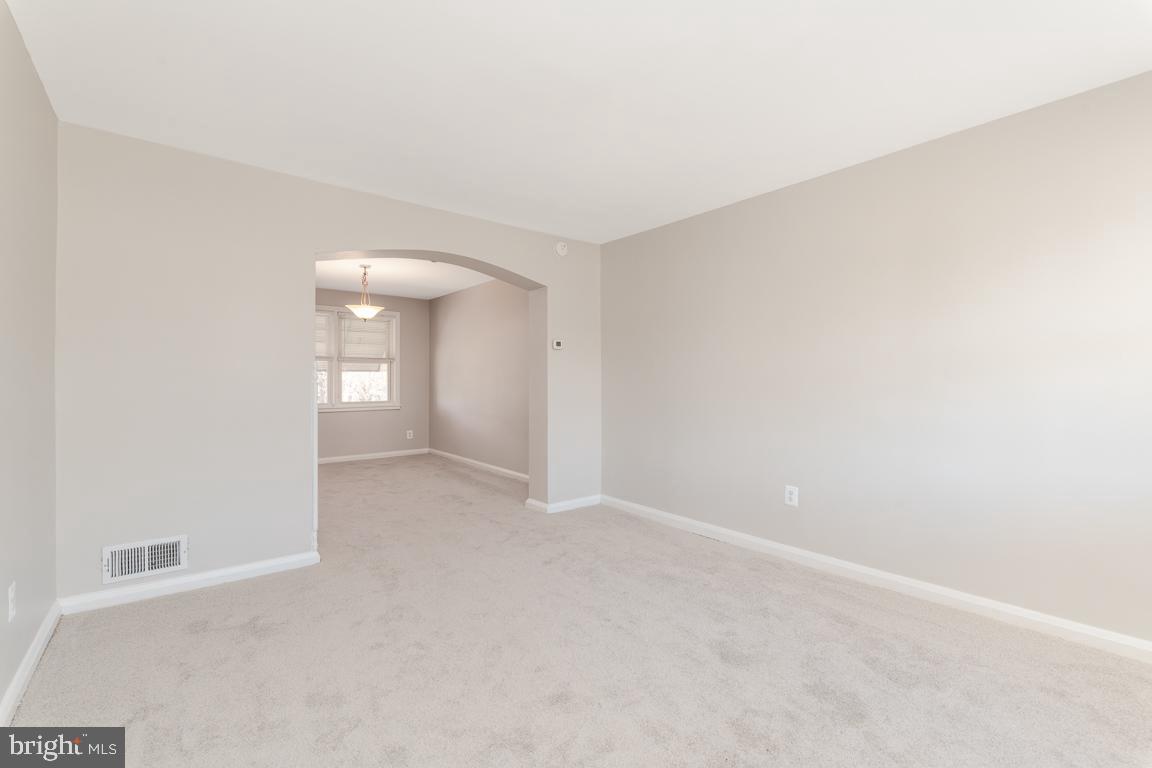 8369 Hillendale Road Parkville, MD 21234 - Photo 3 of 22