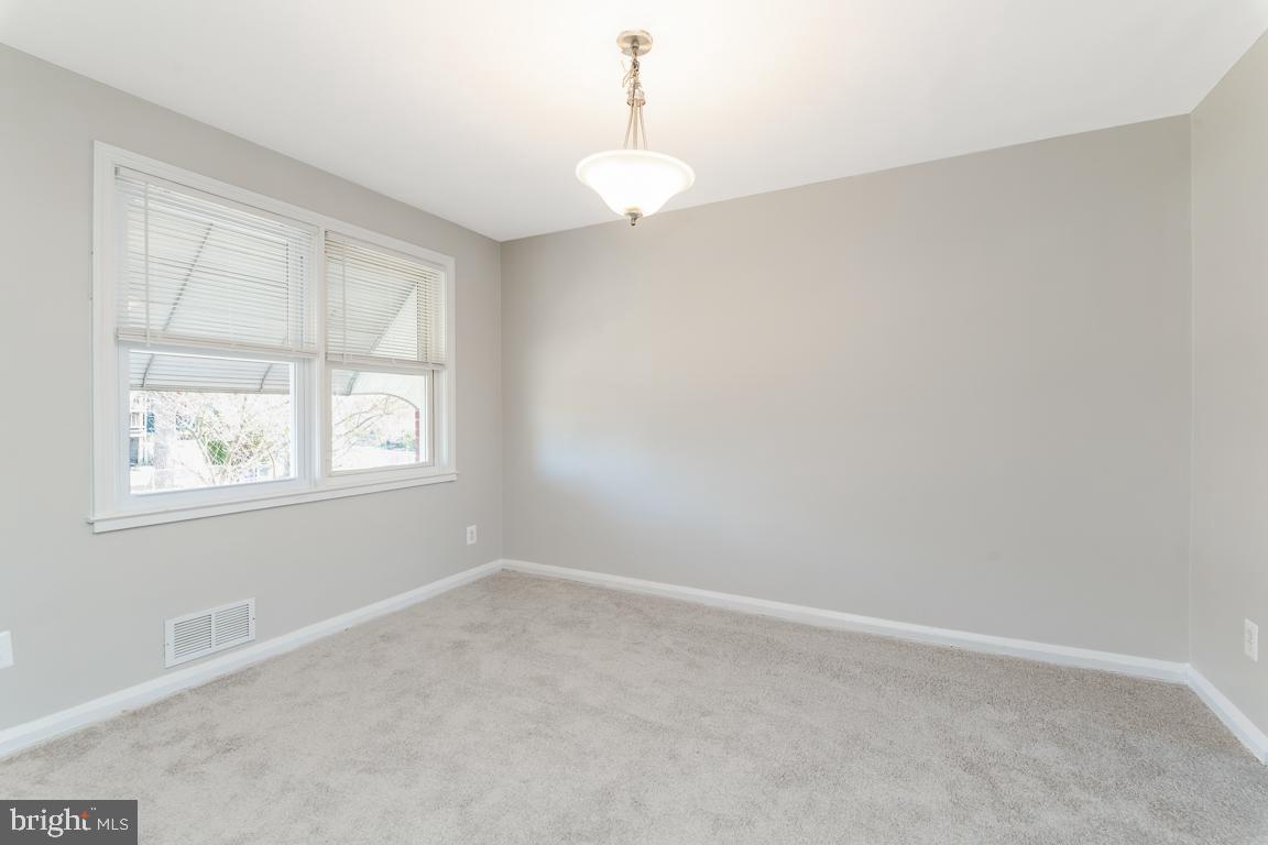 8369 Hillendale Road Parkville, MD 21234 - Photo 6 of 22