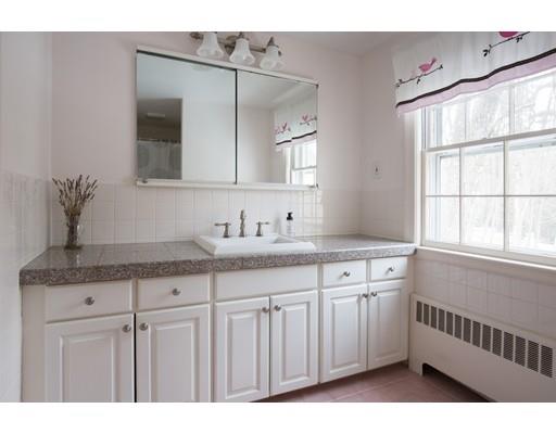 56 Black Oak Road Weston, MA 02493 - Photo 13 of 15 Gallery Image 13