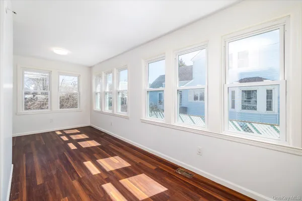 $4,200 | 31 North Lewis Place, Rockville Centre, NY 11570