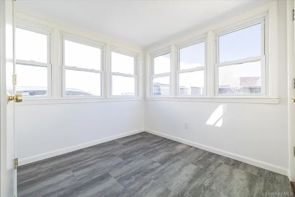 $4,200 | 31 North Lewis Place, Rockville Centre, NY 11570