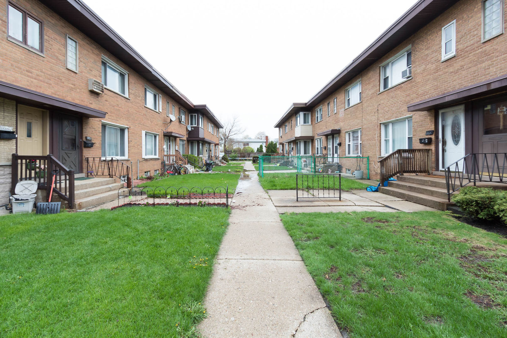 10071 Frontage Road, Unit B Skokie, IL 60077 - Photo 2 of 17