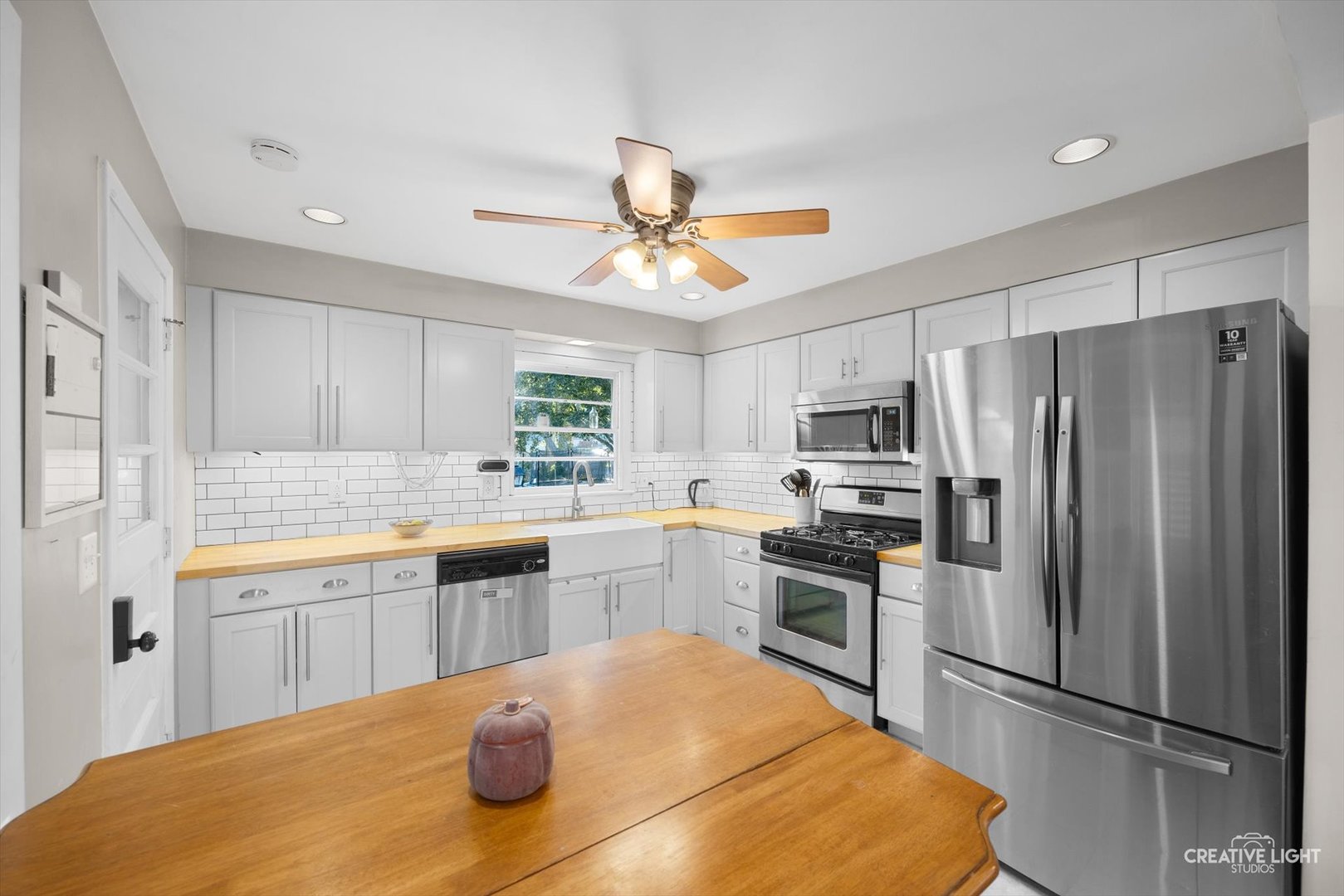 218 Republic Road Batavia, IL 60510 - Photo 6 of 23 Gallery Image 6
