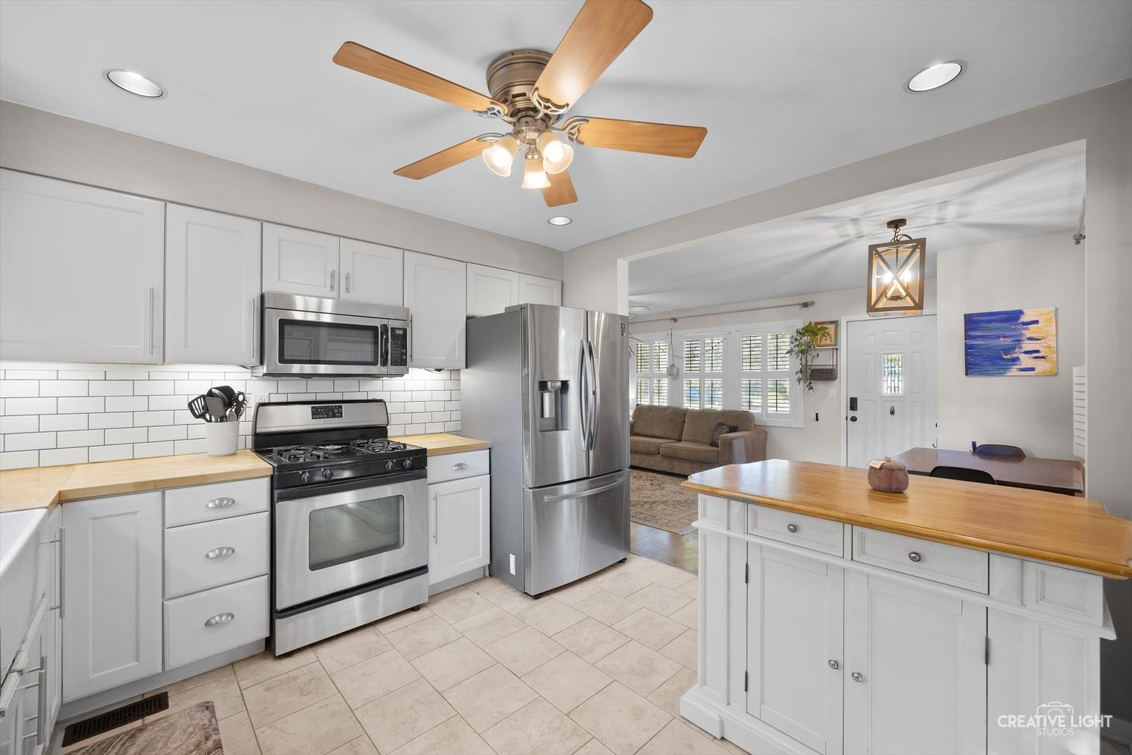 218 Republic Road Batavia, IL 60510 - Photo 7 of 23 Gallery Image 7