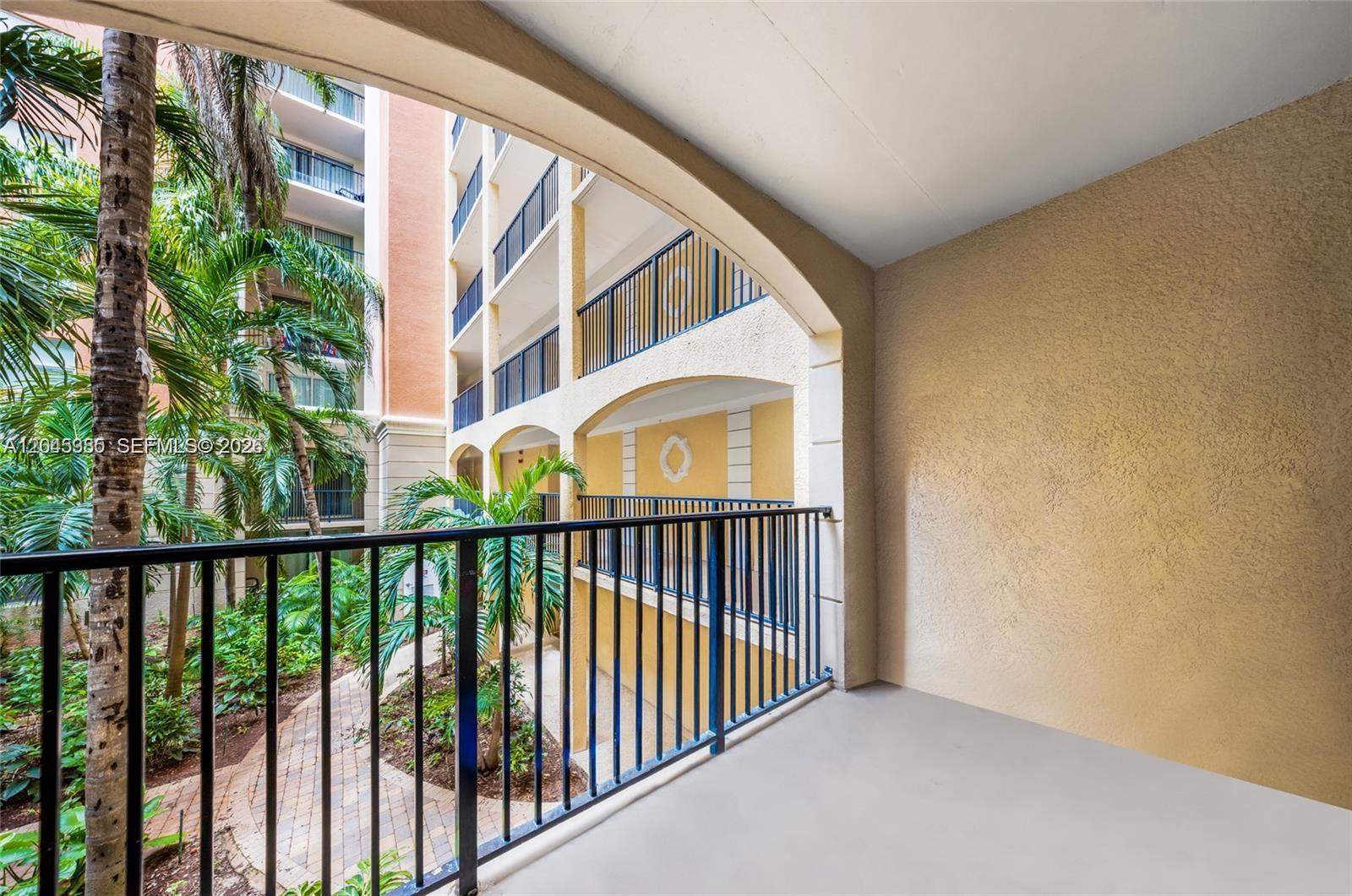 17150 North Bay Road, Unit 2222 Sunny Isles Beach, FL 33160 - Photo 7 of 15