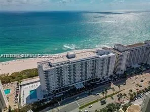 $3,700 | 5601 Collins Avenue, Unit 1210, Miami Beach, FL 33140