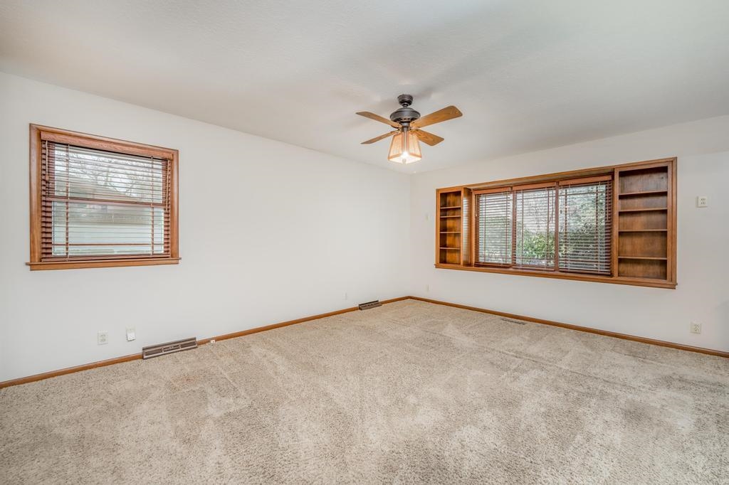 636 North Armour Street Wichita, KS 67206 - Photo 19 of 36