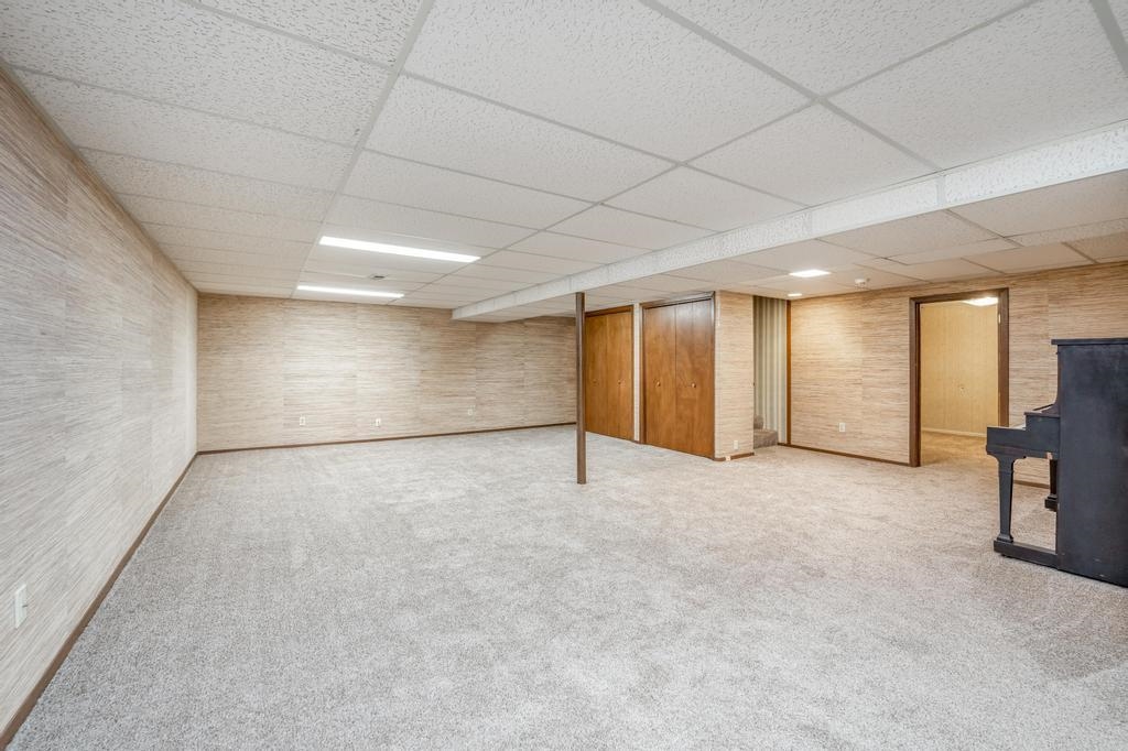 636 North Armour Street Wichita, KS 67206 - Photo 27 of 36