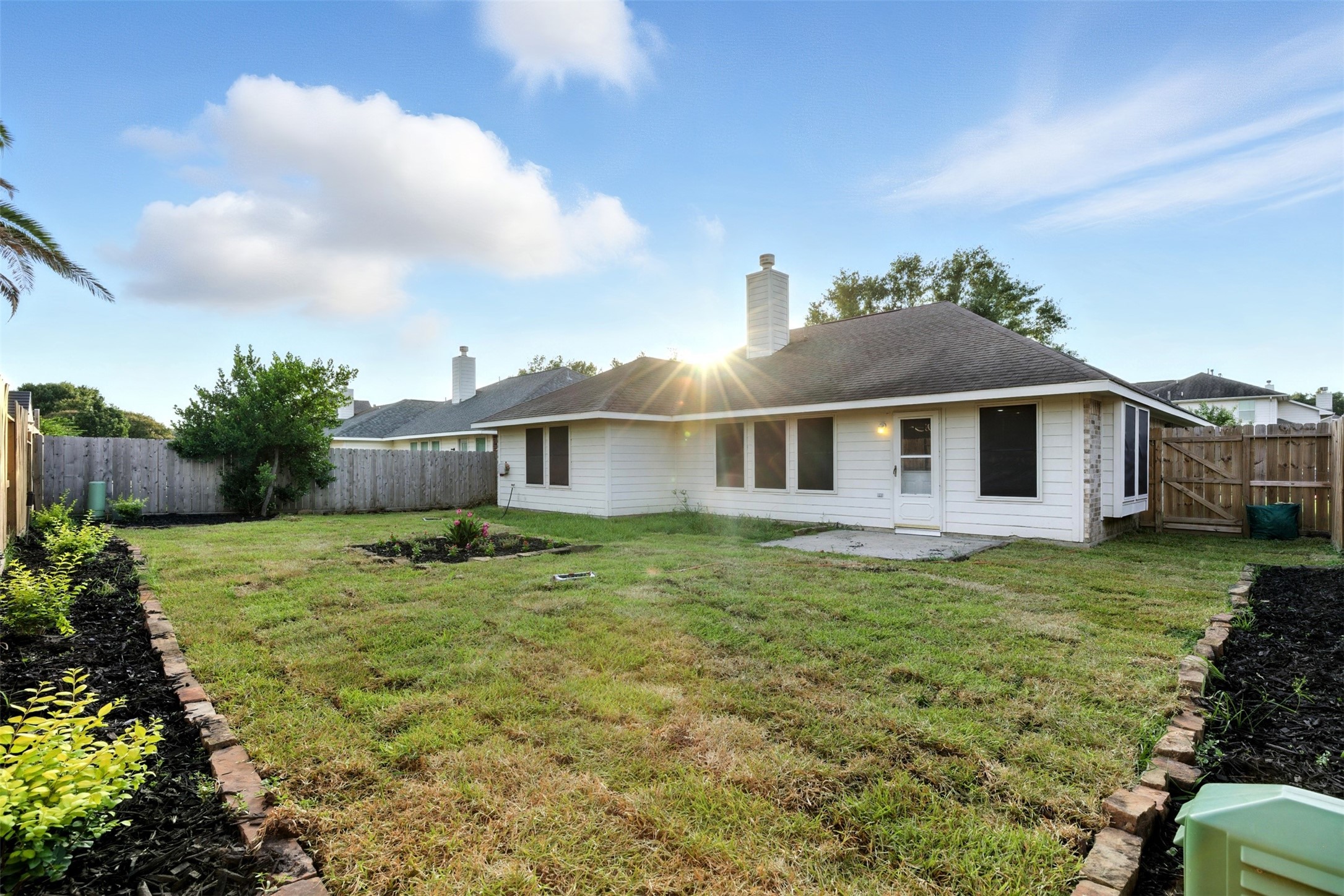 2119 Hannover Way Spring, TX 77388 - Photo 28 of 39 a house view with a garden space