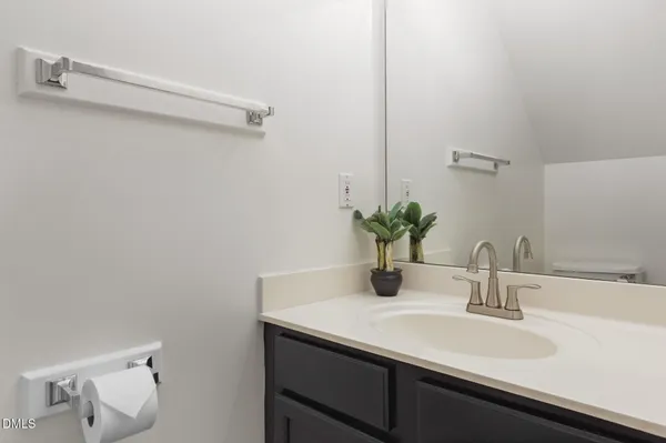 $1,800 | 9 Tarrywood Court, Durham, NC 27703