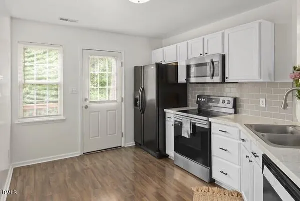 $1,800 | 9 Tarrywood Court, Durham, NC 27703