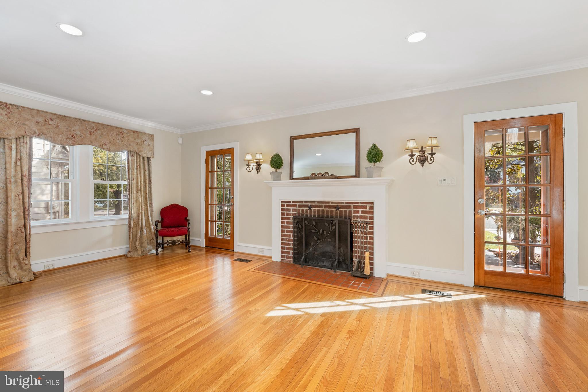 312 Chestnut Street Haddonfield, NJ 08033 - Photo 8 of 54 Gallery Image 8