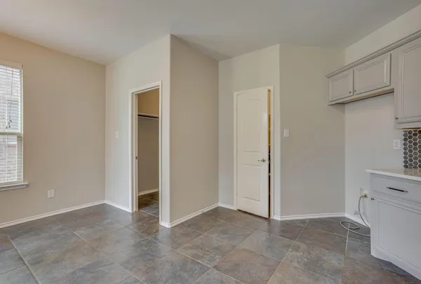 $2,690 | 4717 Hidden Pond Drive, Frisco, TX 75036