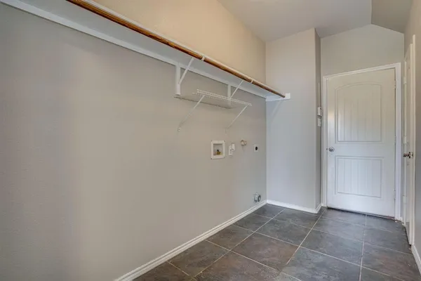 $2,690 | 4717 Hidden Pond Drive, Frisco, TX 75036