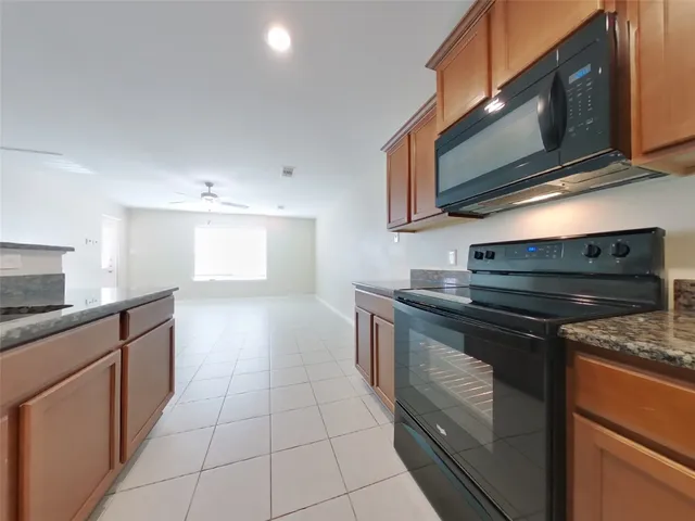 $1,749 | 316 Summer Horse Drive, La Marque, TX 77568