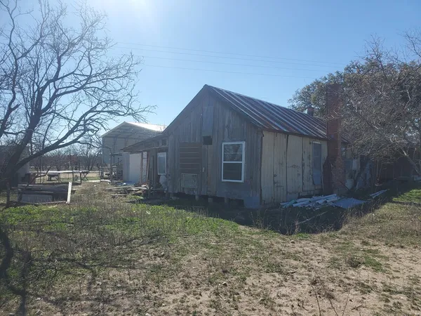 $400,000 | 3567 Cave Wells Road, Unit 1721, Fort McKavett, TX 76841