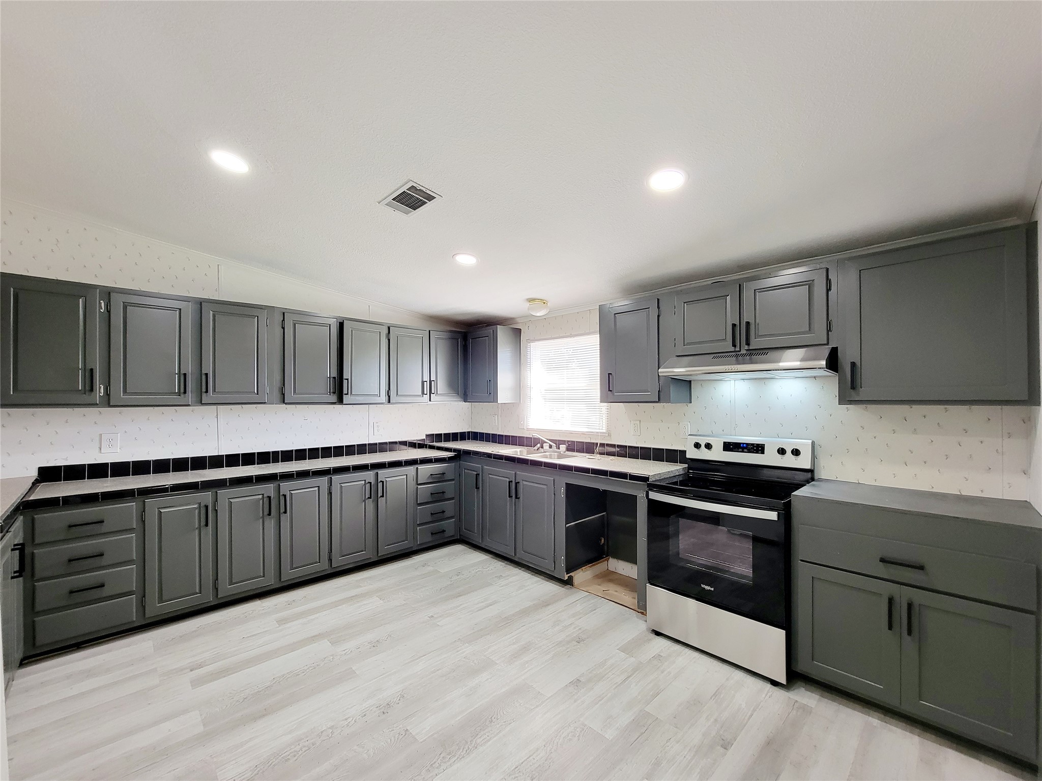 305 Paddock Street, Unit 7 Willis, TX 77378 - Photo 9 of 23