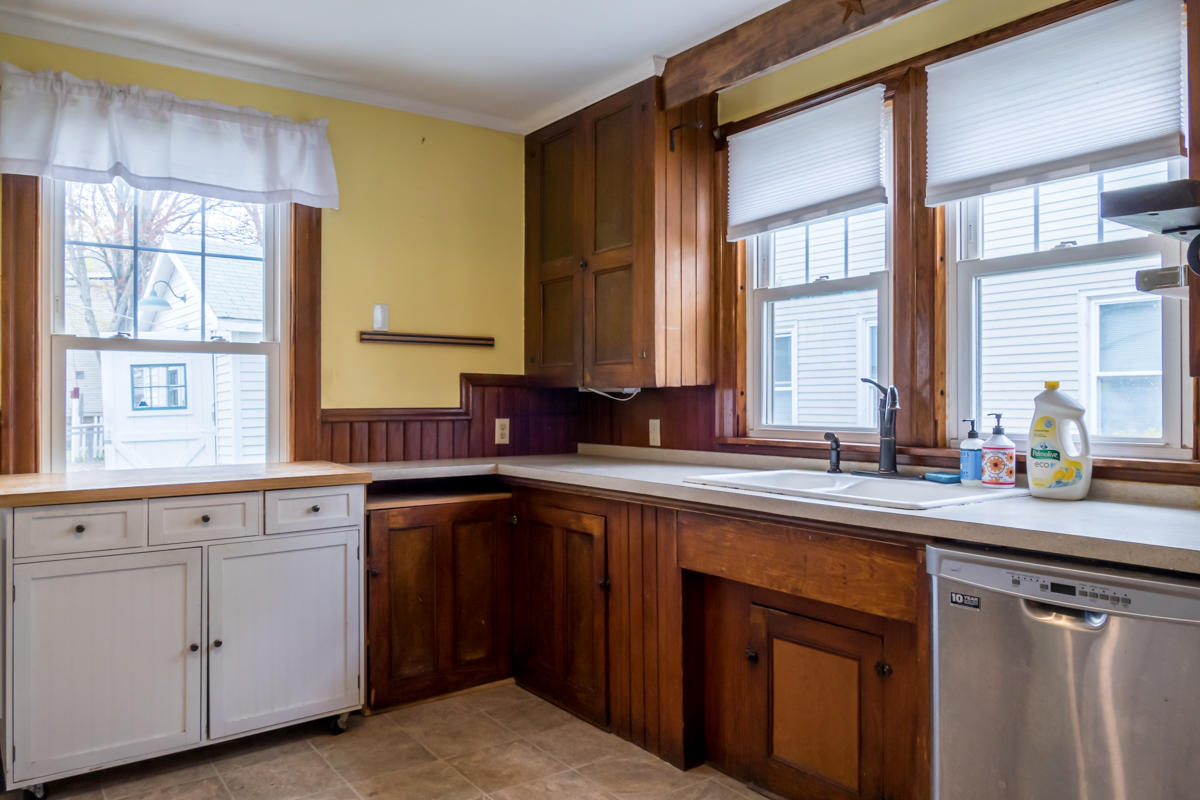 160 Rochester Street Westbrook, ME 04092 - Photo 18 of 44 18-Rochester St