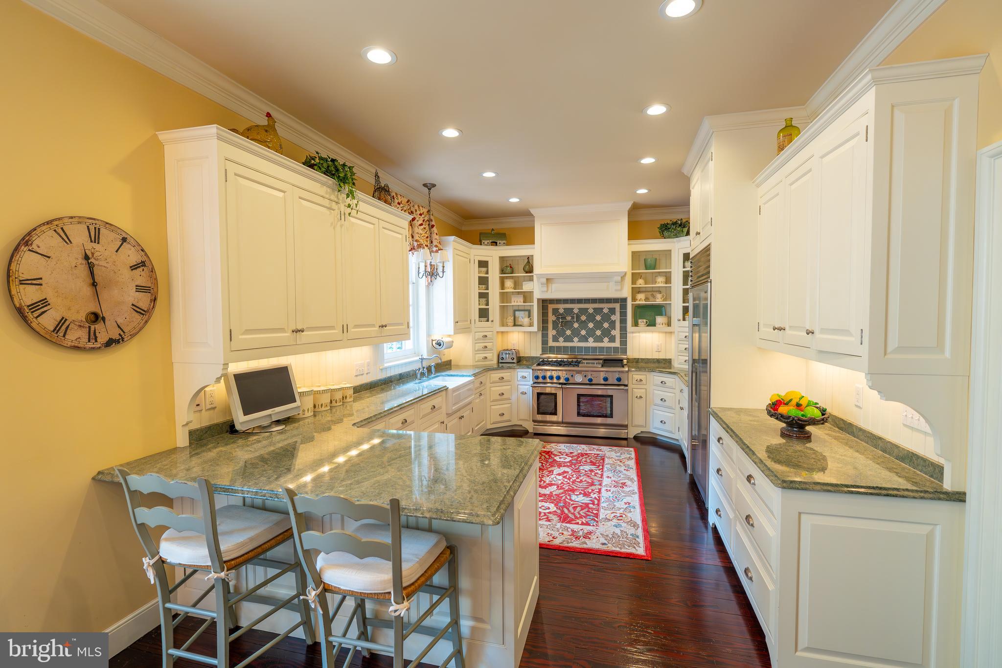 1101 Smallbrook Lane York, PA 17403 - Photo 3 of 94