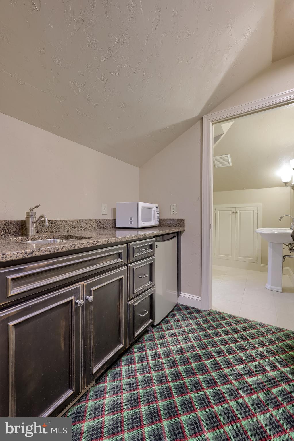 1101 Smallbrook Lane York, PA 17403 - Photo 73 of 94