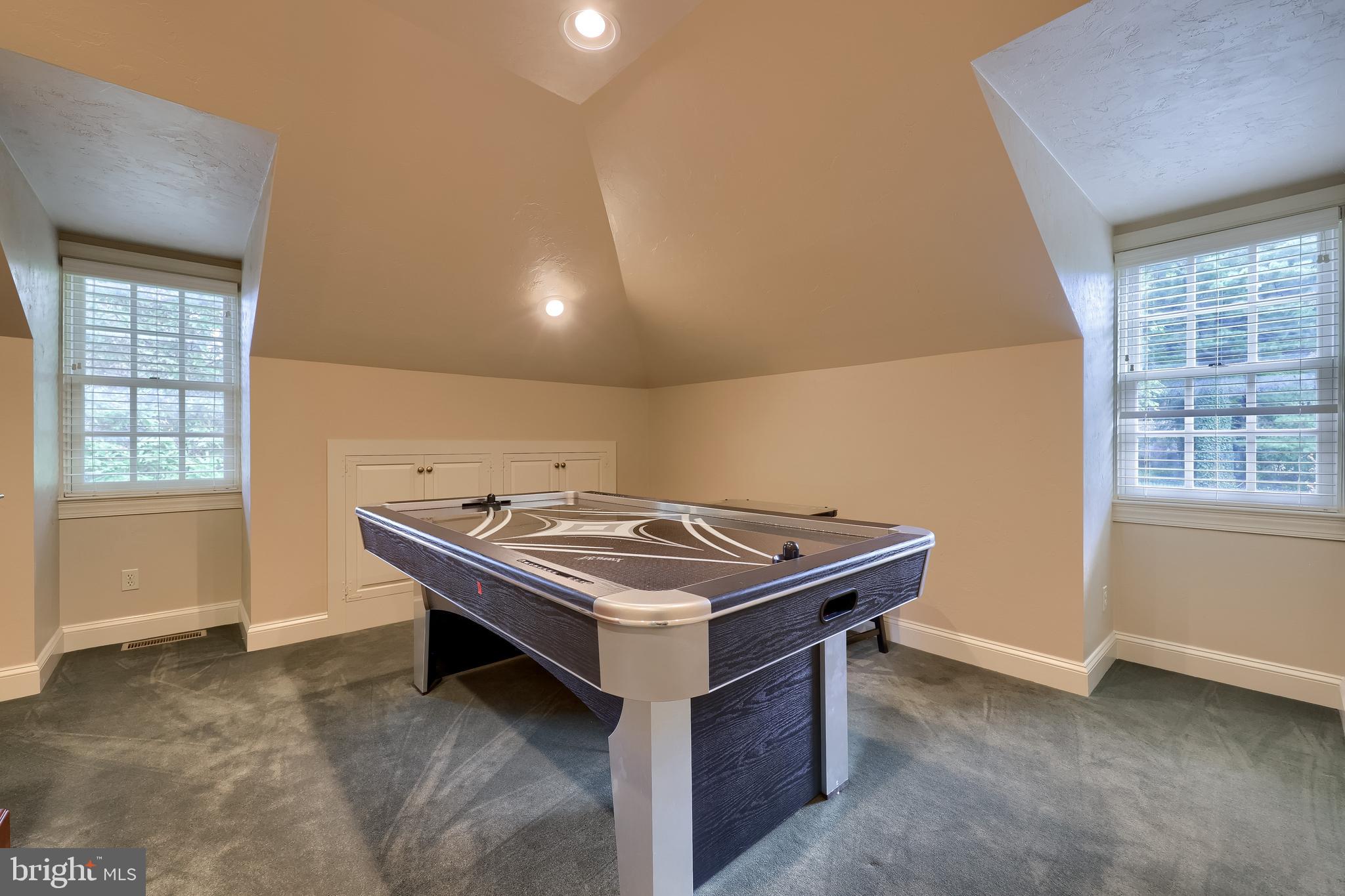 1101 Smallbrook Lane York, PA 17403 - Photo 76 of 94
