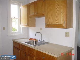 391 Sunset Road West Reading, PA 19611 - Photo 4 of 10 Kitchen