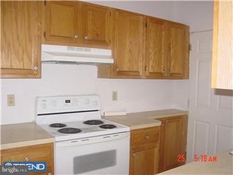 391 Sunset Road West Reading, PA 19611 - Photo 5 of 10 Kitchen