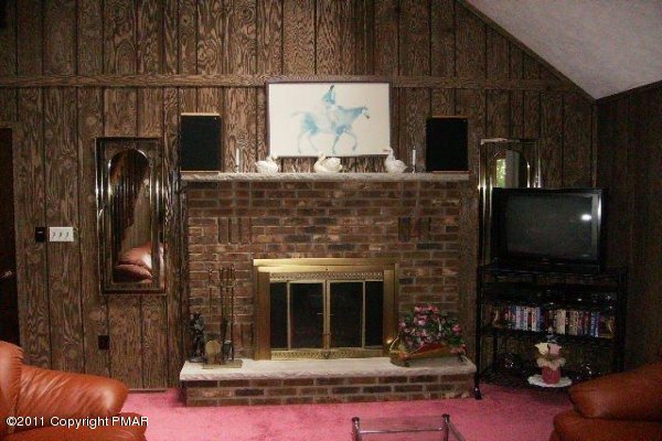 499 Saunders Drive Bushkill, PA 18324 - Photo 11 of 23 close up of fireplace