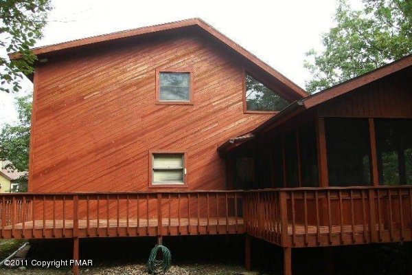 499 Saunders Drive Bushkill, PA 18324 - Photo 4 of 23 back view of home