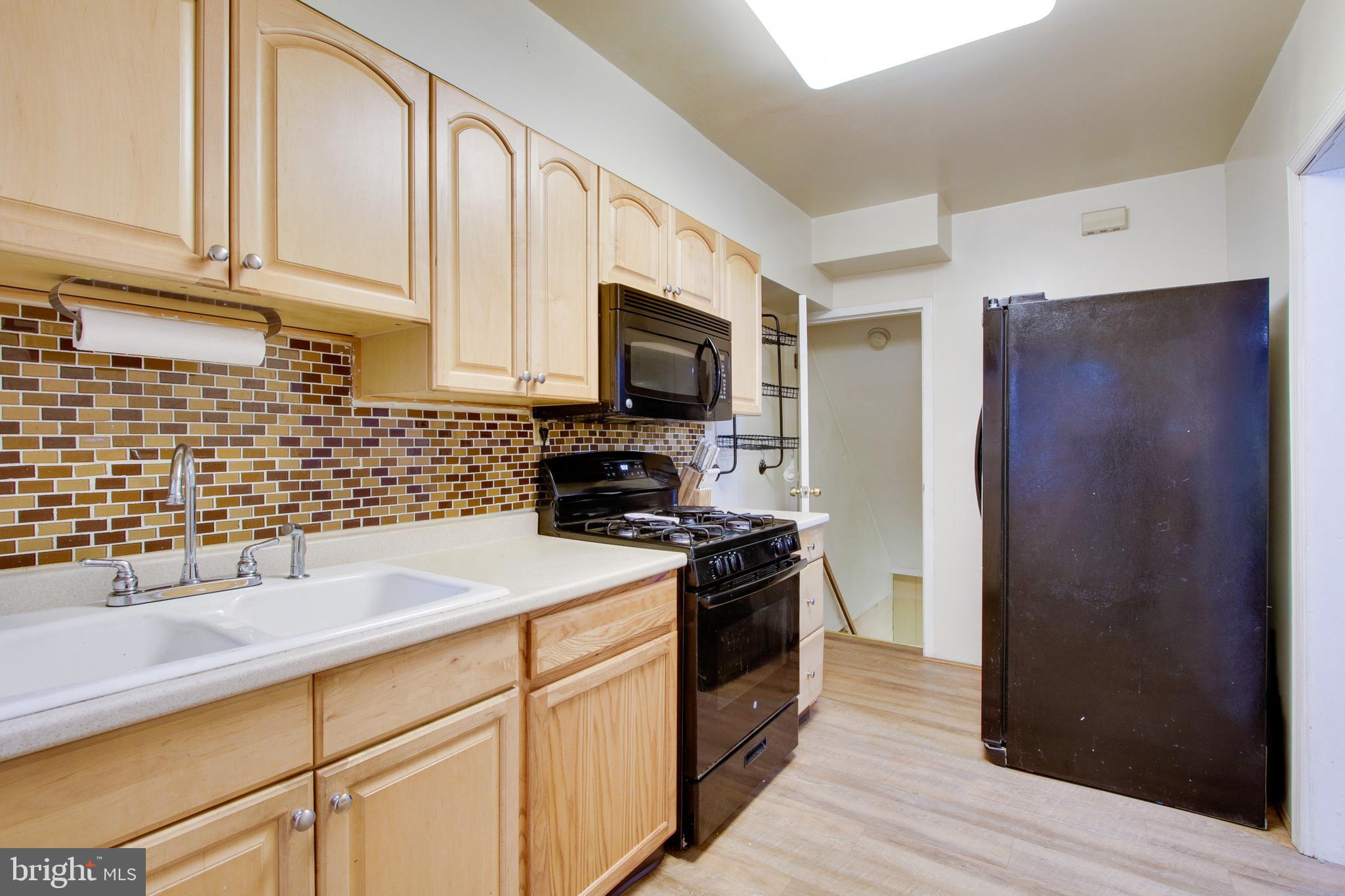 501 Queensgate Road Baltimore, MD 21229 - Photo 12 of 26