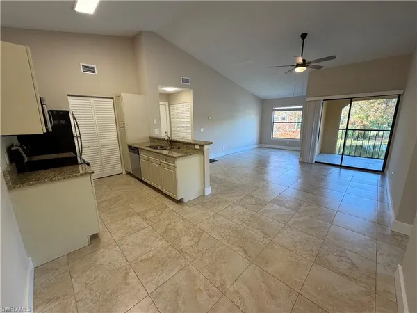 $1,600 | 2070 Arbour Walk Circle, Unit 3224, Naples, FL 34109