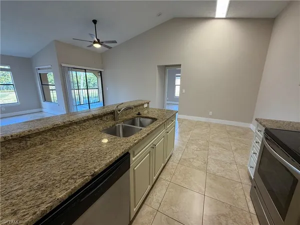$1,600 | 2070 Arbour Walk Circle, Unit 3224, Naples, FL 34109