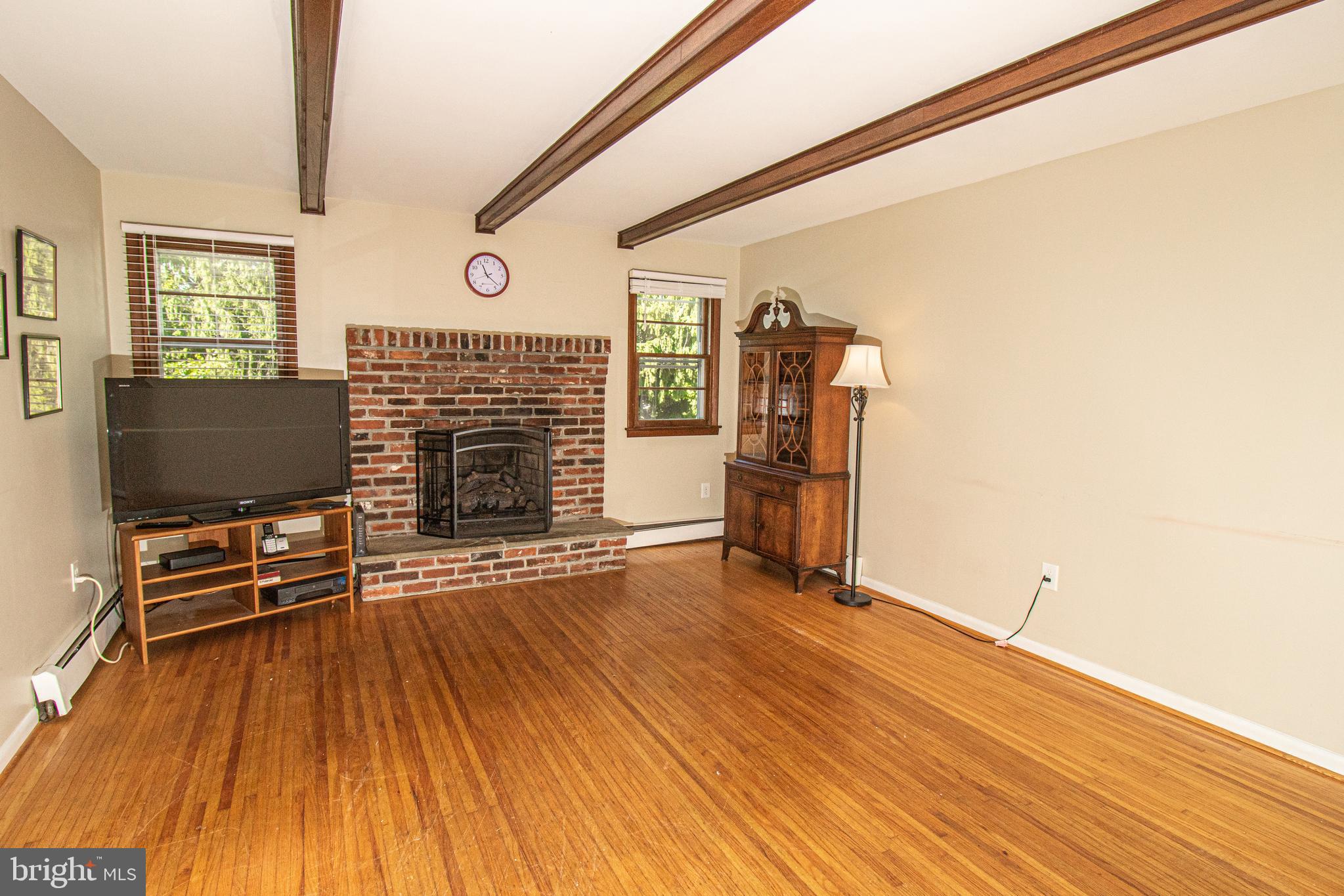 535 Bell Lane Ambler, PA 19002 - Photo 5 of 26
