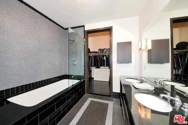 $3,995 | 1645 Vine Street, Unit 603, Los Angeles, CA 90028