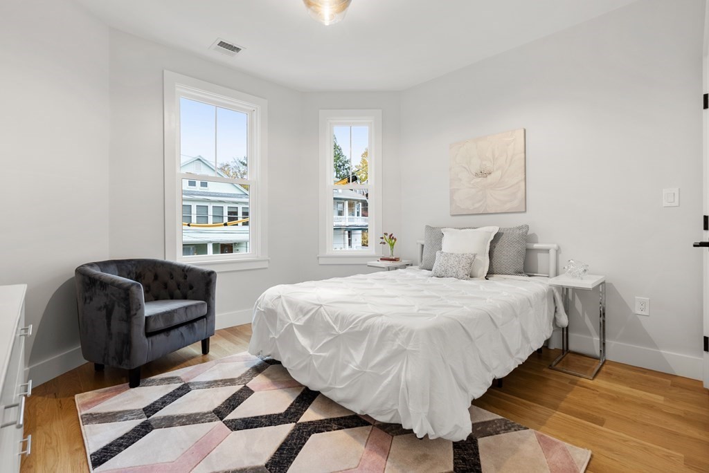 20 Central Road, Unit 2 Somerville, MA 02143 - Photo 12 of 32 Gallery Image 12