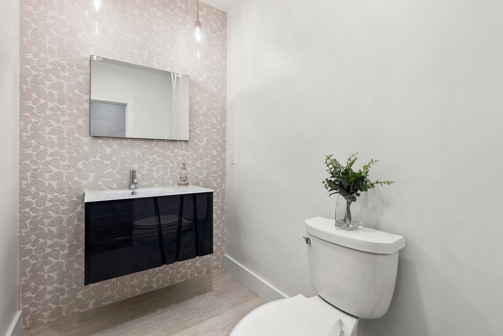 20 Central Road, Unit 2 Somerville, MA 02143 - Photo 16 of 32 Gallery Image 16
