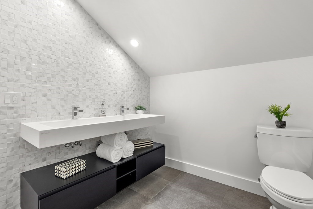 20 Central Road, Unit 2 Somerville, MA 02143 - Photo 23 of 32 Gallery Image 23