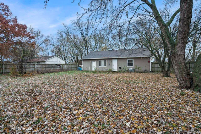$199,000 | 231 Maple Street, Millersburg, IN 46543