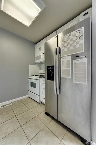 $175,000 | 815 Wendevy Drive, Ballwin, MO 63011