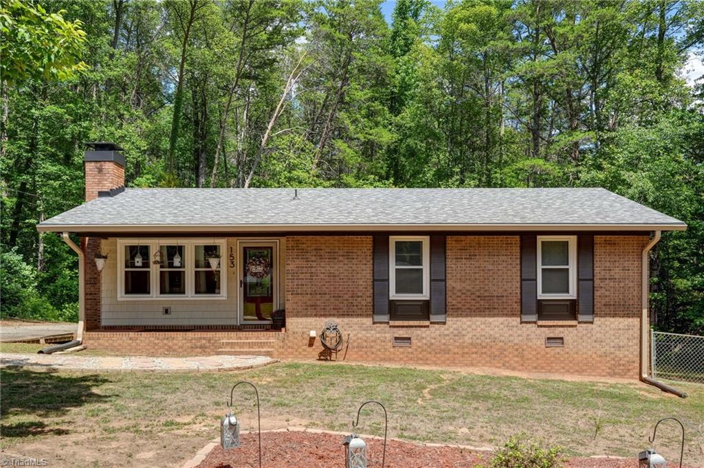 153 Lake Lemar Road Reidsville, NC 27320 - Photo 7 of 30
