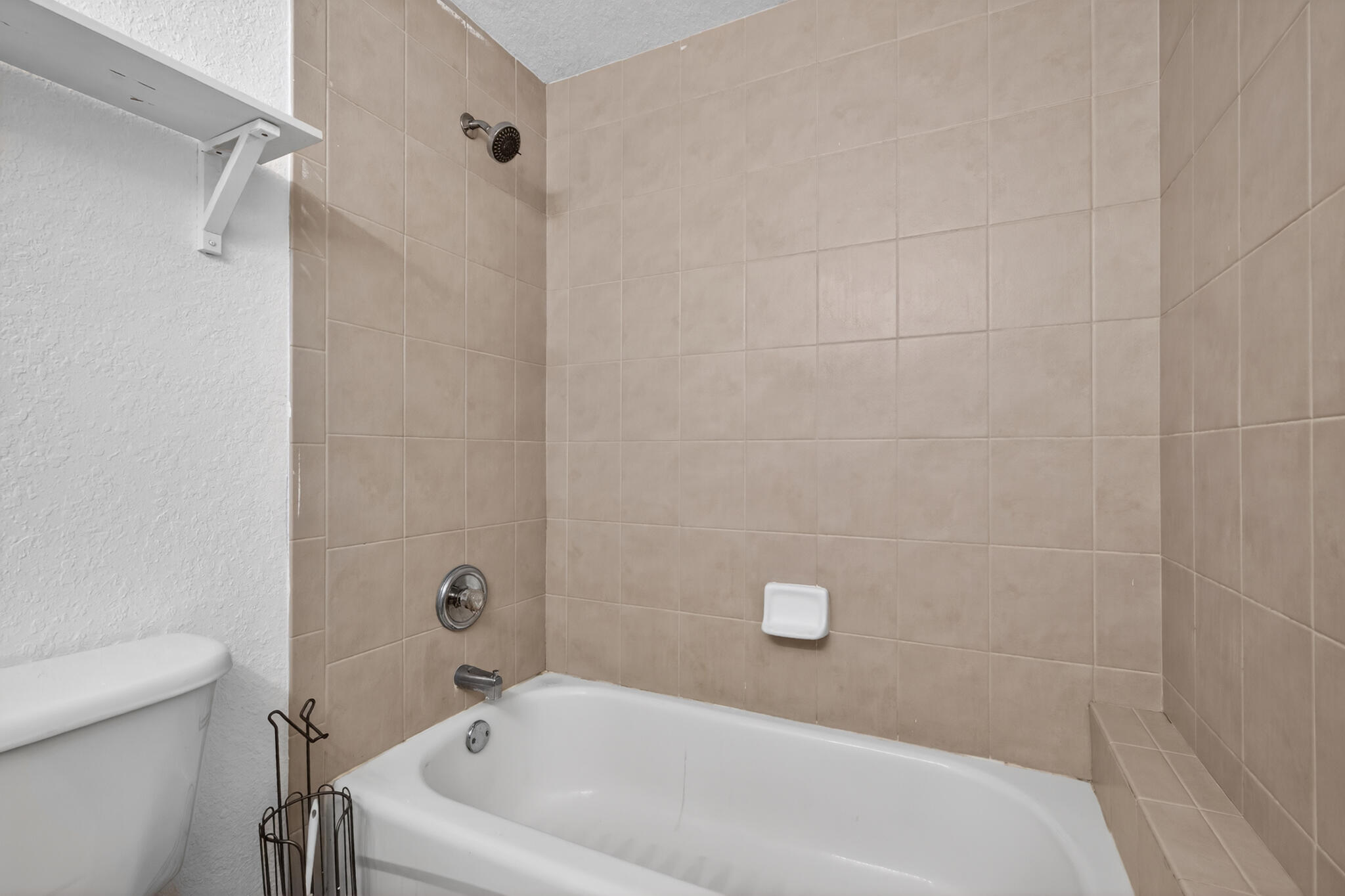 4902 Washington Street, Unit 4 Hollywood, FL 33021 - Photo 13 of 14 14 2