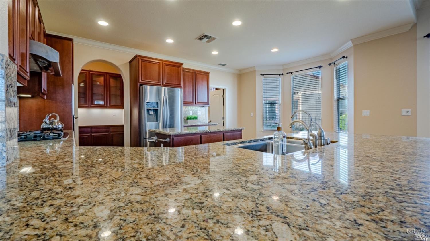 1064 Diamante Rio Vista, CA 94571 - Photo 7 of 14 a living room with furniture