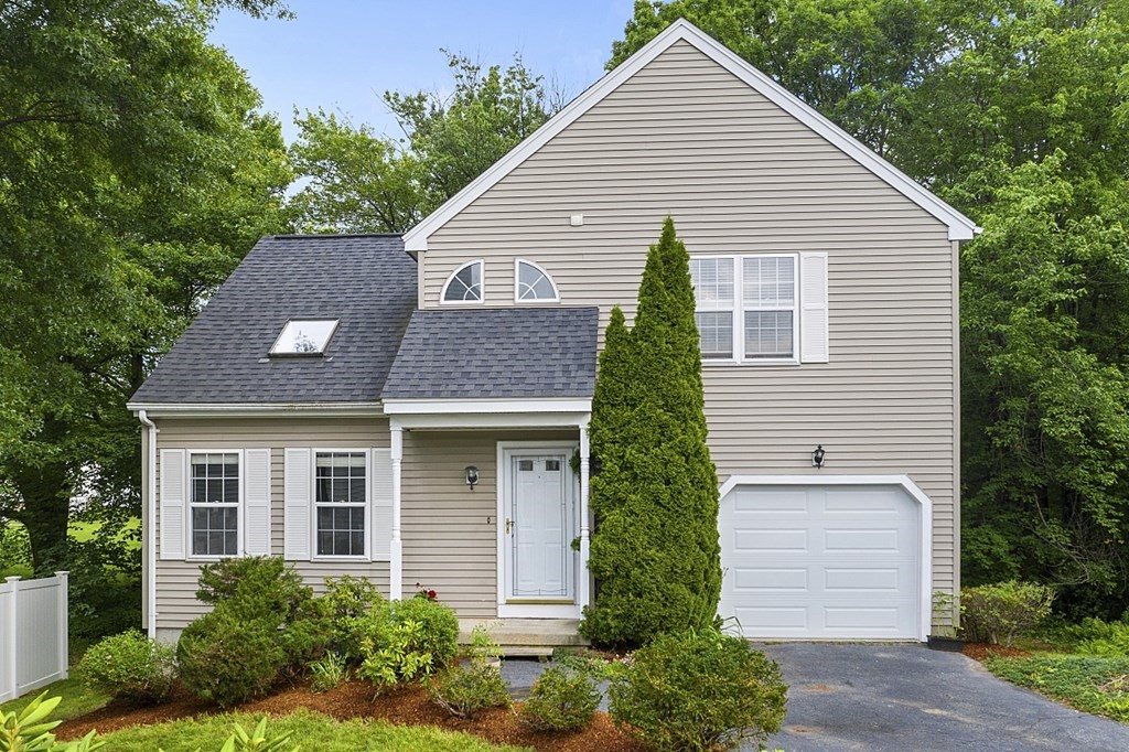 26 Bucklin Road North Andover, MA 01845 - Photo 1 of 40 Gallery Image 1