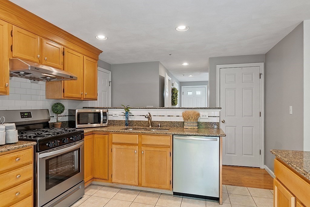 26 Bucklin Road North Andover, MA 01845 - Photo 13 of 40 Gallery Image 13