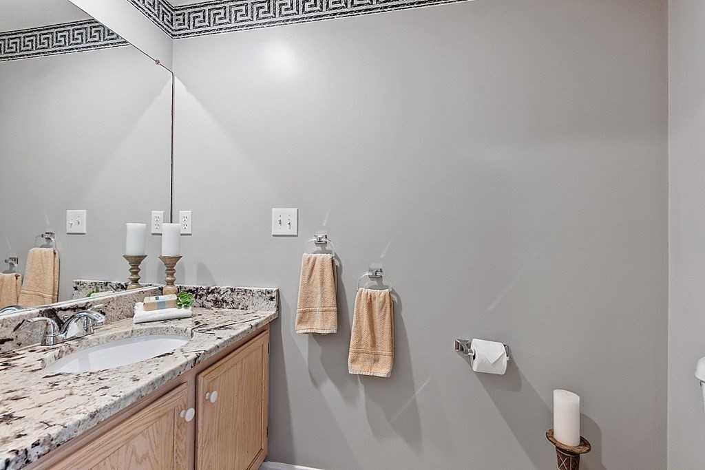 26 Bucklin Road North Andover, MA 01845 - Photo 17 of 40 Gallery Image 17
