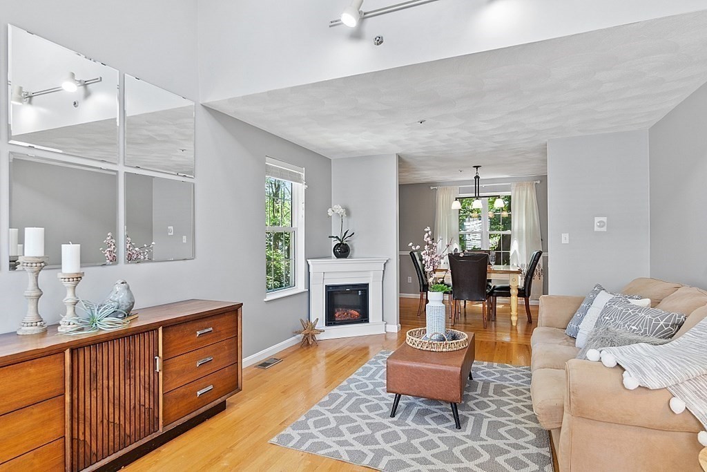 26 Bucklin Road North Andover, MA 01845 - Photo 6 of 40 Gallery Image 6